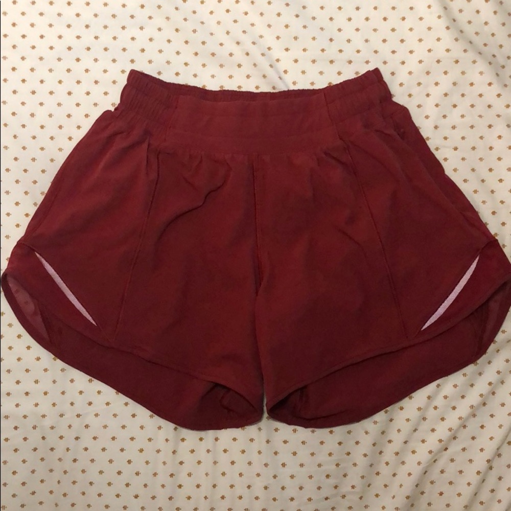 Lululemon Hotty Hot Short II Long 4”